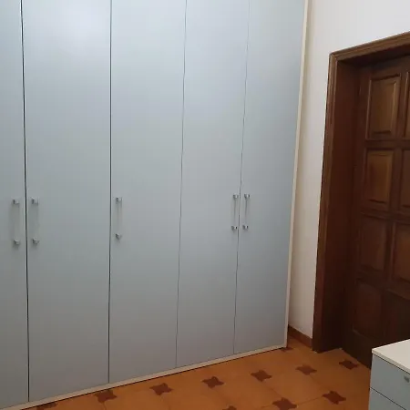 Alojamento de Acomodação e Pequeno-almoço Viliam Olbia